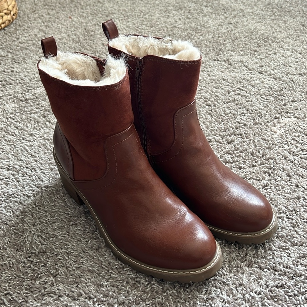 Brown Target Boots
